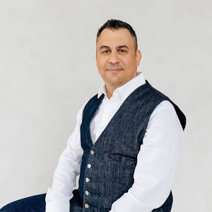 Meet your Posher, Nicholas